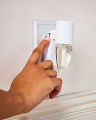 White Scent Control™ Wallflowers Fragrance Plug